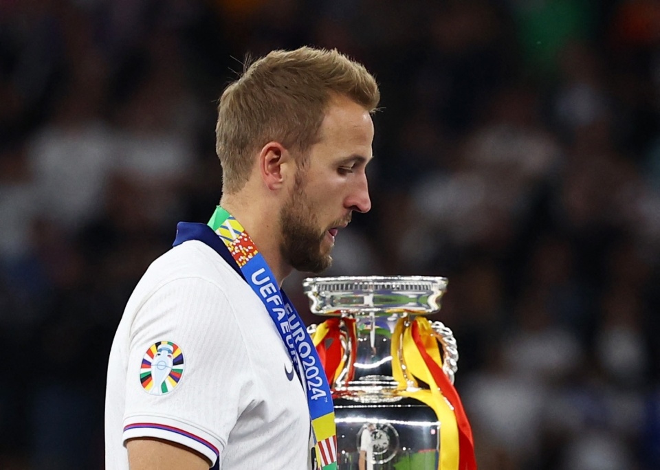 关于利物浦不断突破！，凯恩连续五场比赛得分超过出色发挥引发球迷热议的信息-爱游戏官方入口