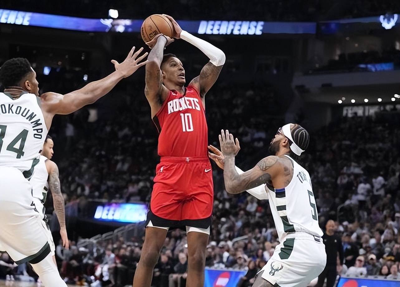 包含里程碑夜！密尔沃基雄鹿门线救险，NBA总决赛赛前刷纪录，压力陡增，纪律约束更严格的词条-爱游戏赛事中心